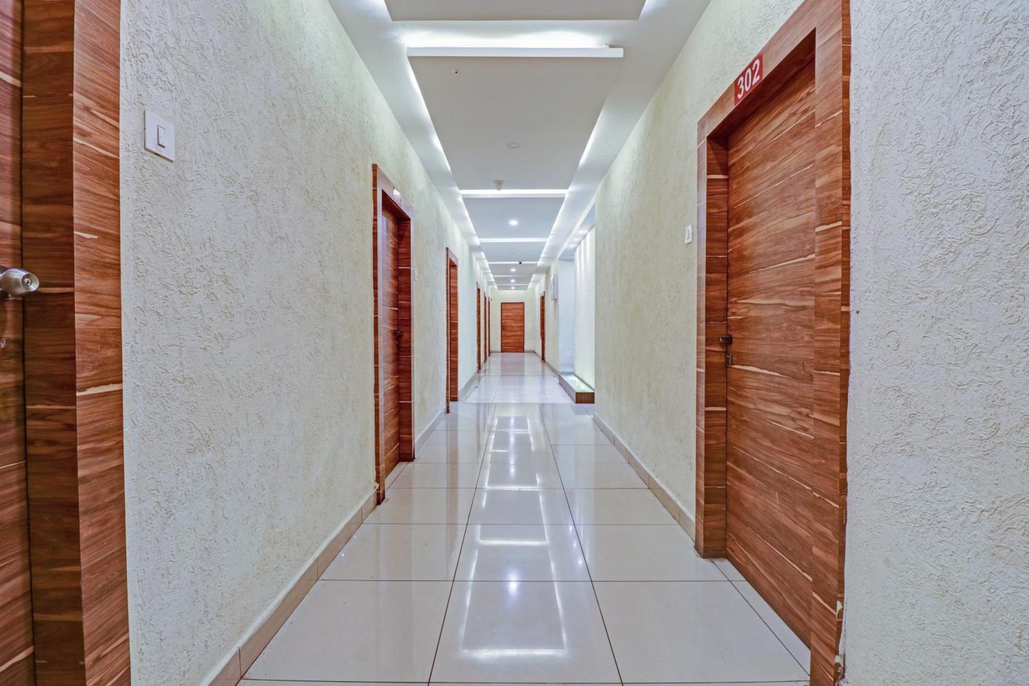 Hotel O Aditya Grand Inn Guntūr 外观 照片